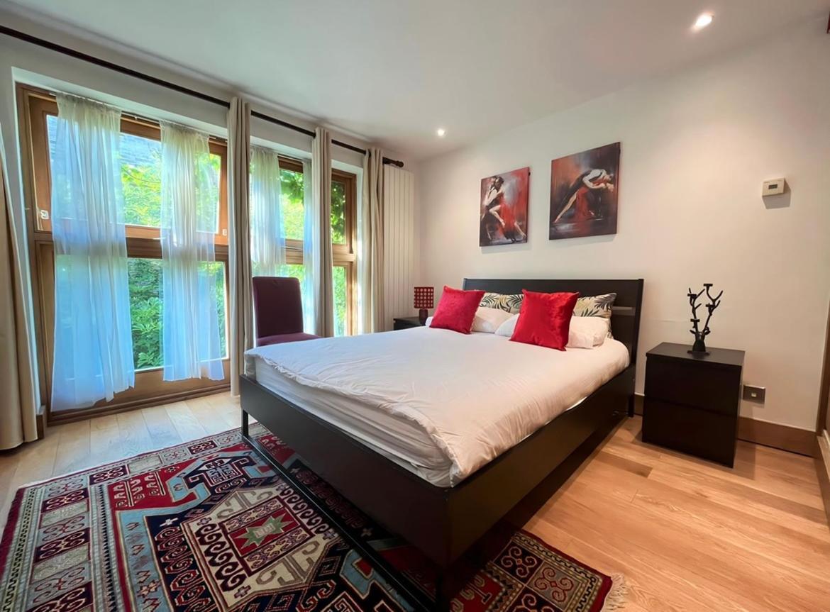 Luxury 2 Double Bedroom Flat - Kensington London Bagian luar foto