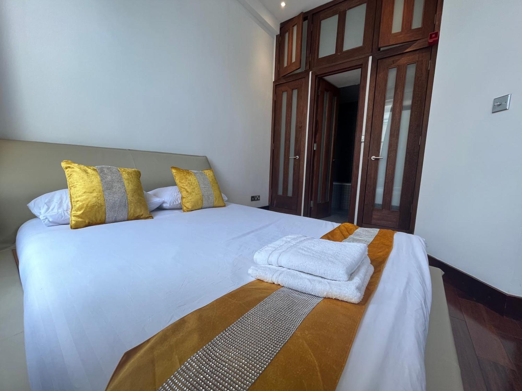 Luxury 2 Double Bedroom Flat - Kensington London Bagian luar foto